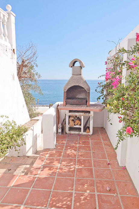 terrace barbecue image for benalmadena costa